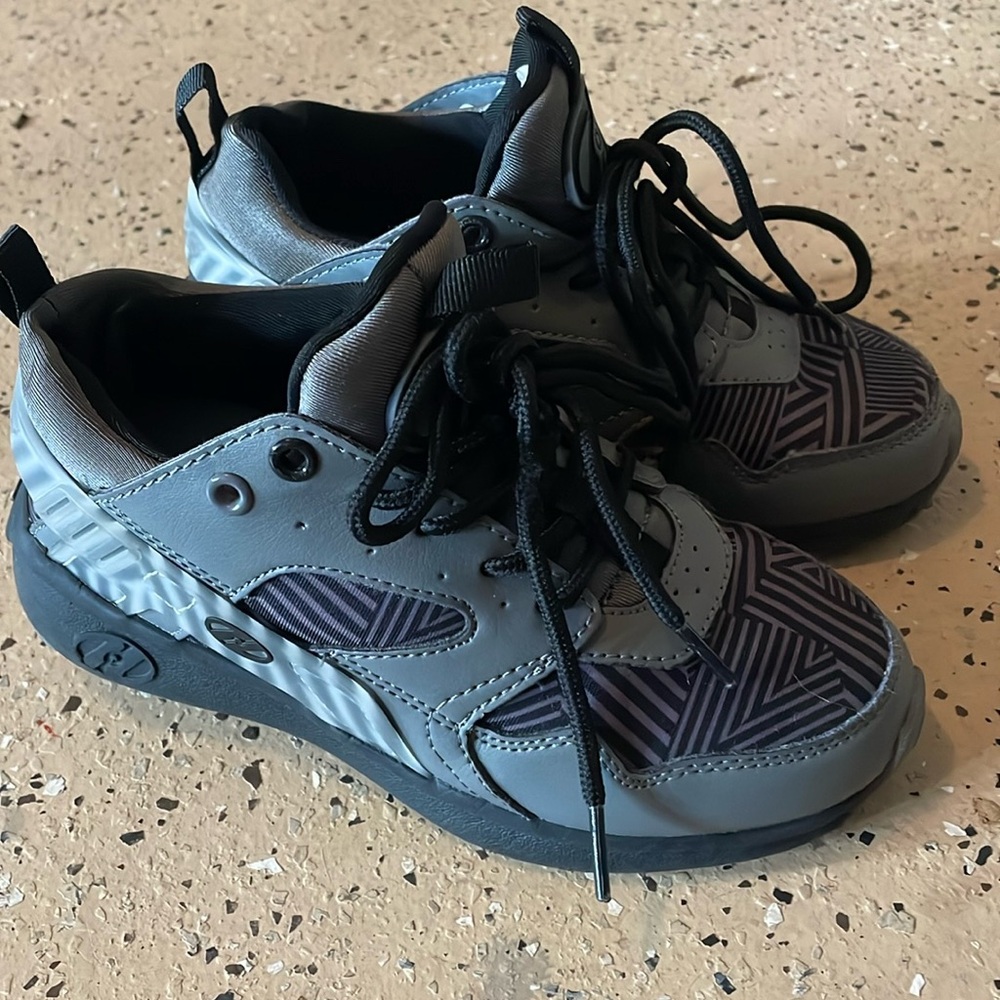 Black and Grey Heelys Youth Size 1